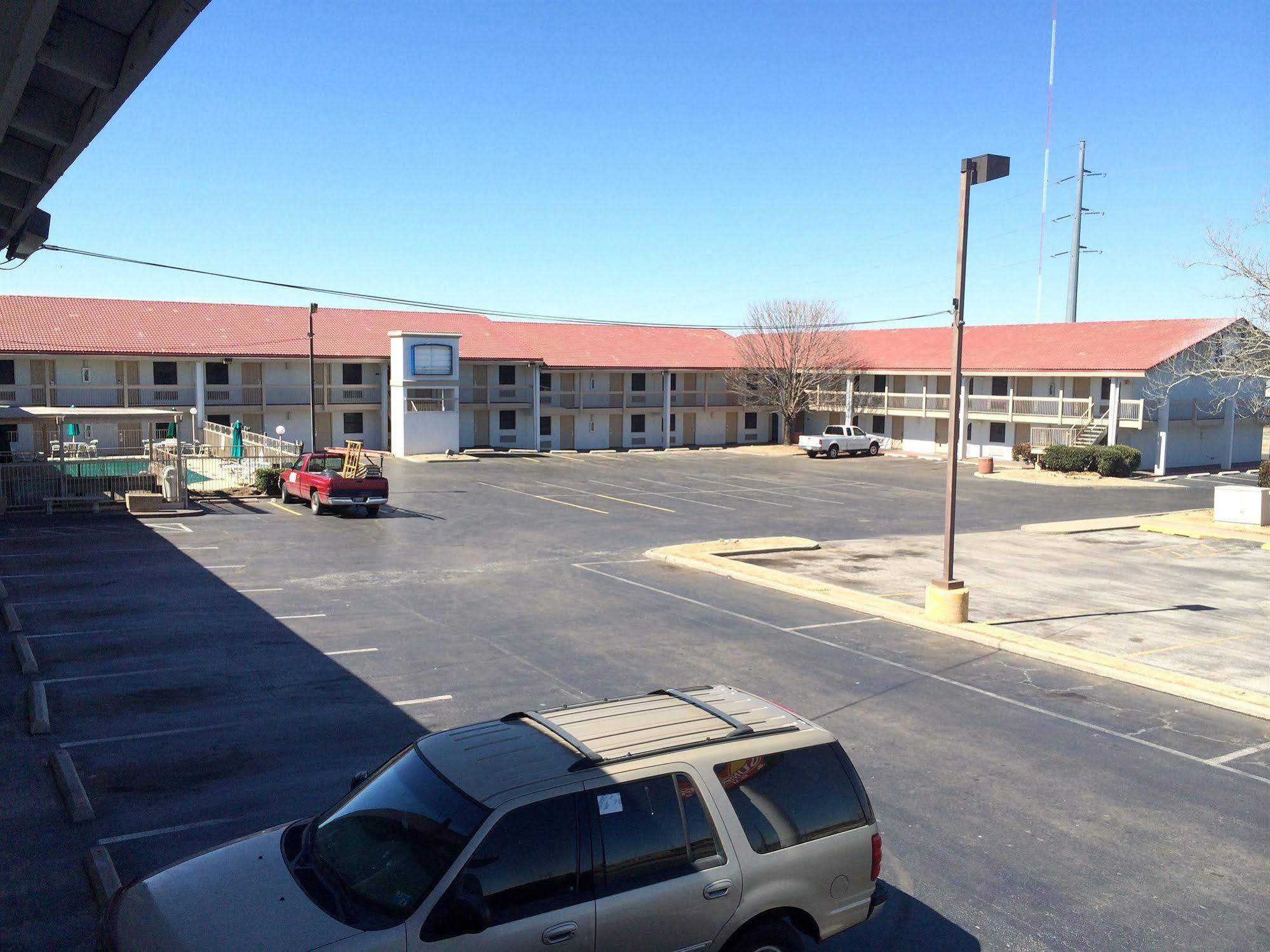 Hemp Inn Oklahoma City South Экстерьер фото