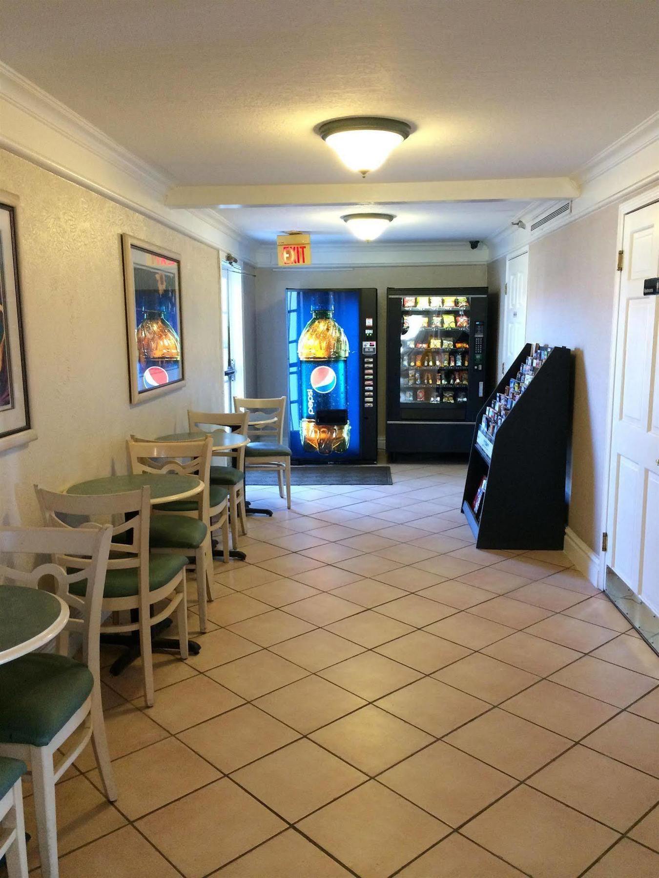 Hemp Inn Oklahoma City South Экстерьер фото